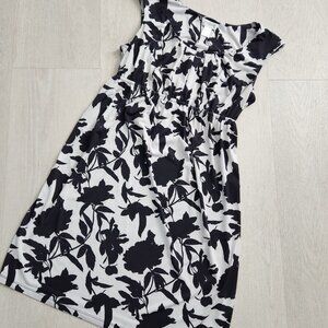 Maternity Dress Medium Sleeveless Black White Floral